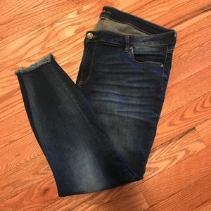 Women’s Denim Cropped Skinny Jeans (Dark Wash)